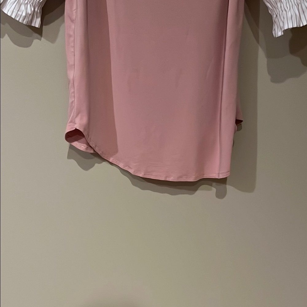CUPIO Pink and White Women's Top - Picture 5 of 6